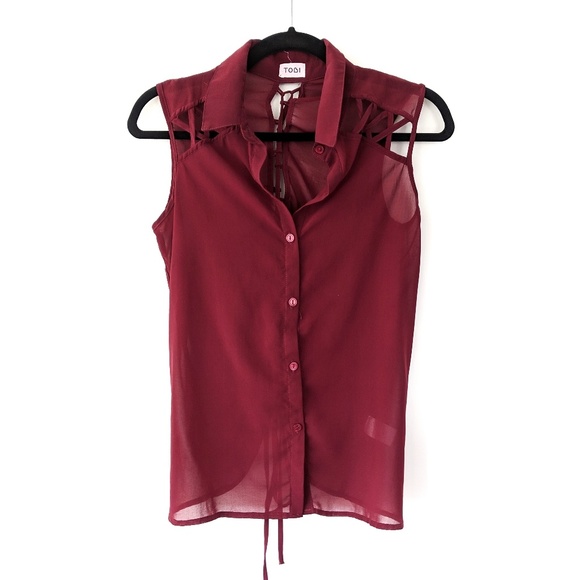 Tobi × MAROON X'ed Spine Chiffon blouse - Picture 2 of 6